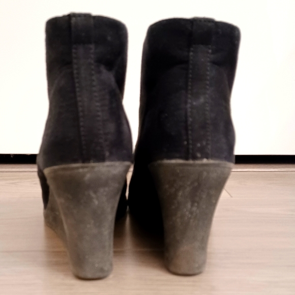 LAST CHANCE SALE Merona Faux Suede Wedge Desert Booties - Picture 3 of 10